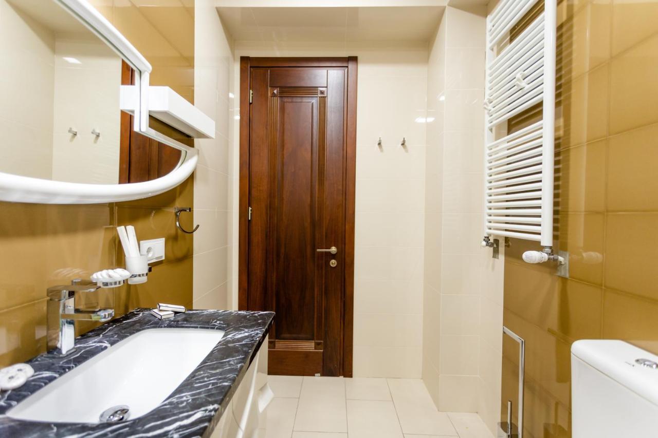 Central Cozy 3Bd-2Bath Apartment Tbilisi ภายนอก รูปภาพ