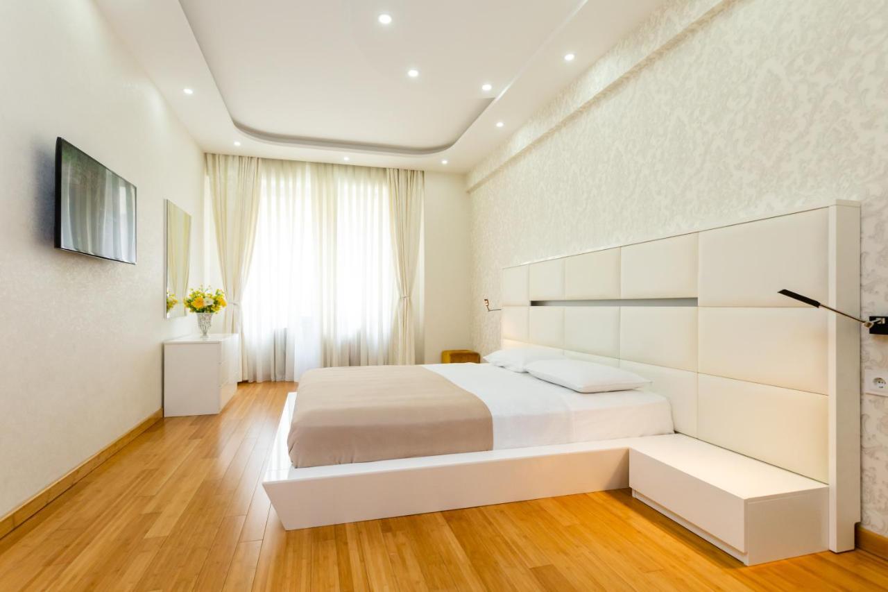 Central Cozy 3Bd-2Bath Apartment Tbilisi ภายนอก รูปภาพ